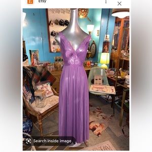 Vintage Olga nightgown sz S/M